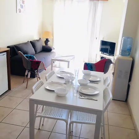 Sunrise Beach Court Daire