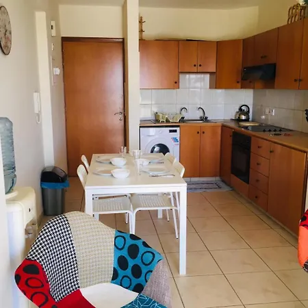 Sunrise Beach Court Daire
